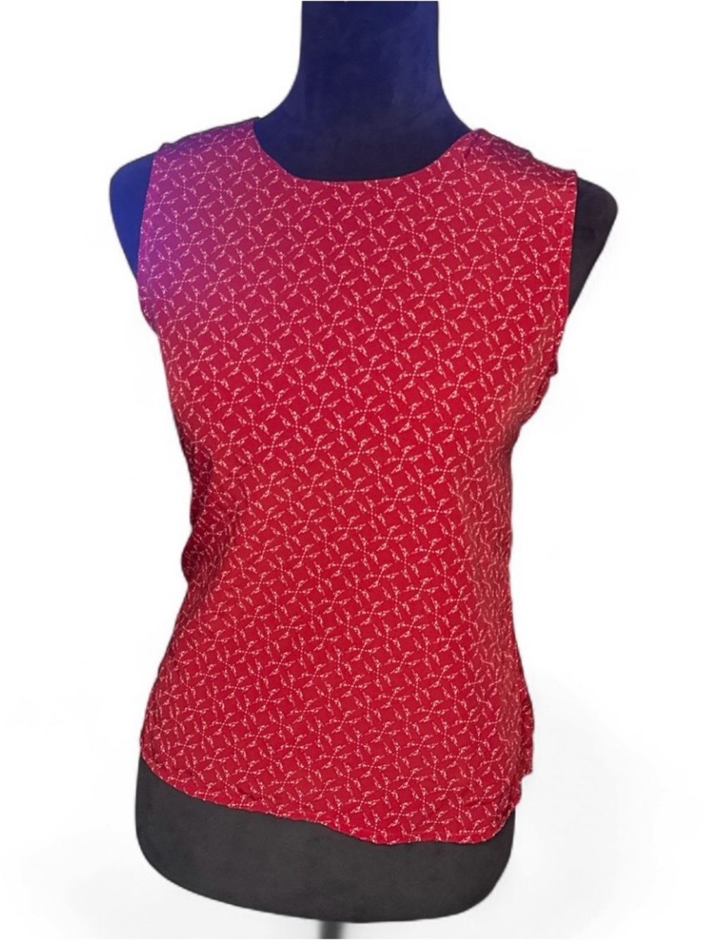 Notations Red Sleeveless Patterned Shell Top
